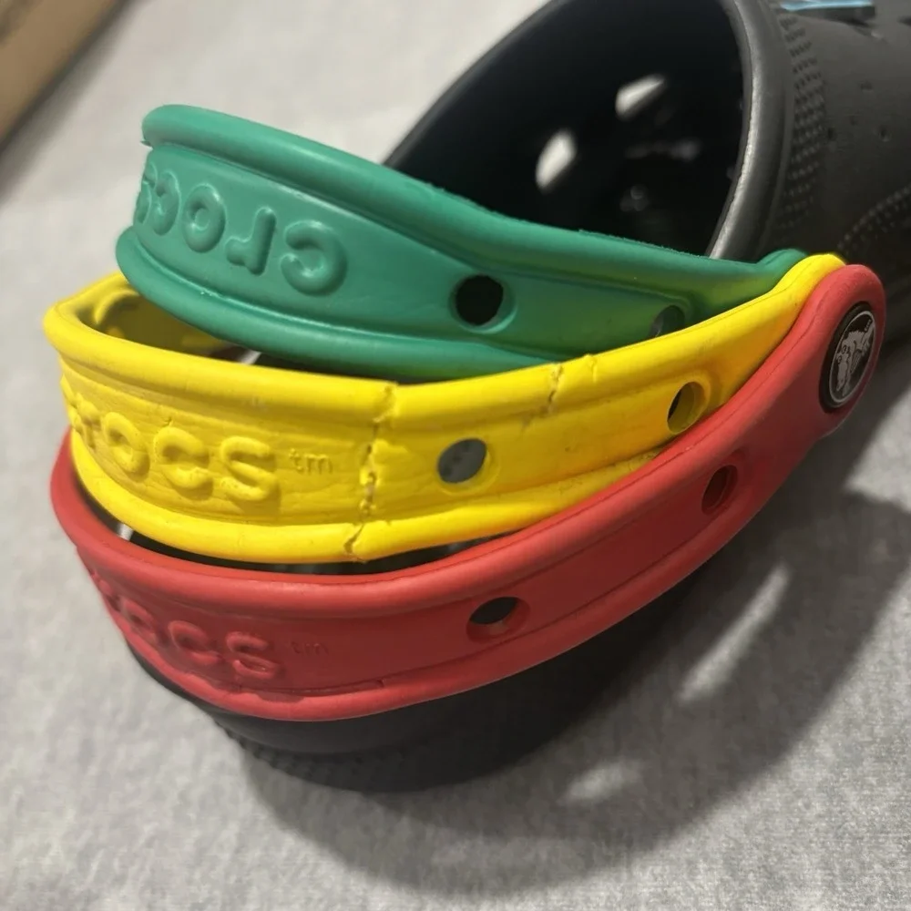 Crocs Classic Clog Black Triple Strap Red Yellow Green Jibbitz Mens 4 Womens 6